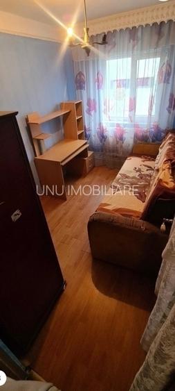 Etaj 2 - Dacia - Piata - 3 camere decomandat - liber - 7