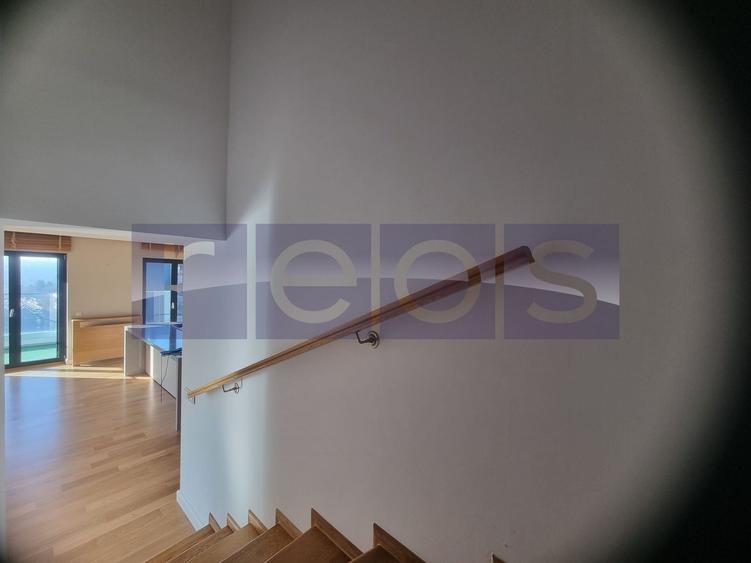 Vanzare penthouse cu view spectaculos in Complex Upground - 25