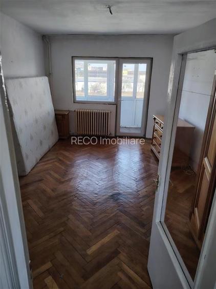 RECO Apartament cu o camera decomandat, Velenta - 4