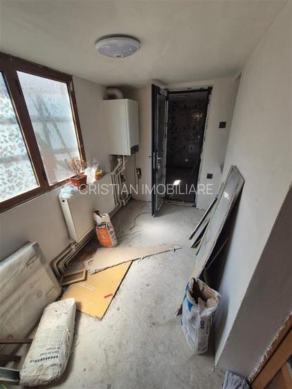 ZONA CENTRALA  Casa 6 camere + Spatiu comercial constructie caramida - 10