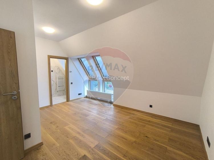 Casă de vanzare - 18