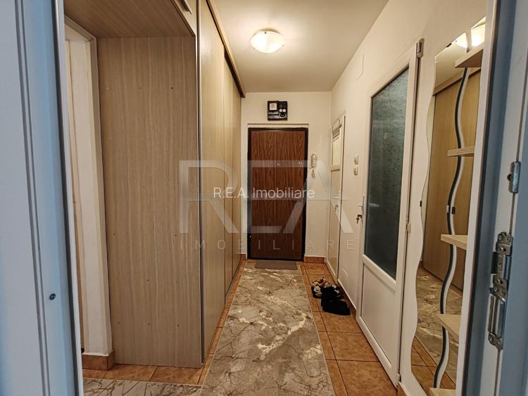 3 camere, et 1/4, GARAJ, centrala, anvelopat-Drumul Taberei - 11
