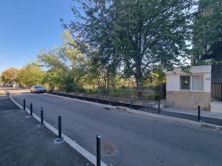 Teren 5500mp  Petrom City / Strada Nuferilor - 8