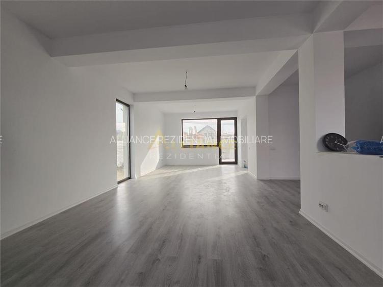 Vila individuala-4camere -2bai-pod -incalzire pardoseala-5min mers pe jos de STV - 2