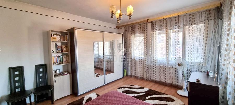 Casa pe 3 niveluri cu teren de 1900 mp in Com. Baisoara. - 18