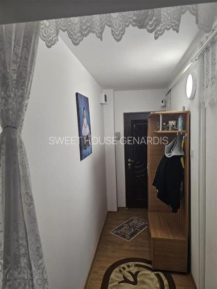 Apartament cu doua camere et 1 Tractoru - 4