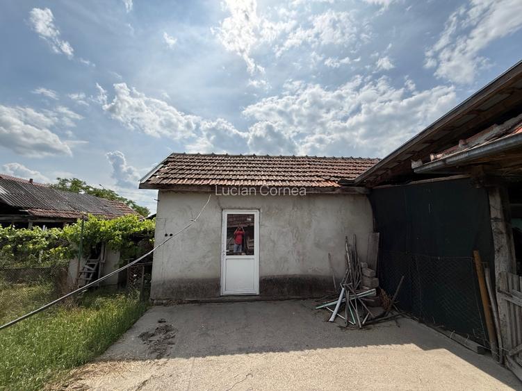 Casa de vanzare in Ardud | 425 mp teren | 97 mp construiti | Curte, anexe si buc - 12
