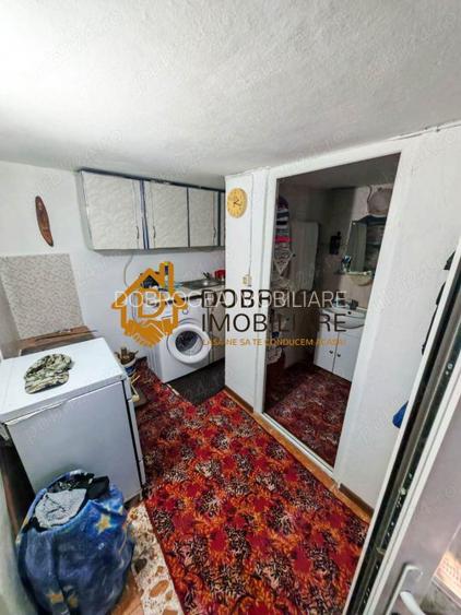 STRADA PRIMAVERII- CASA 3 CAMERE,SUPRAFATA  UTILA 80 MP ,TEREN 223MP - 4