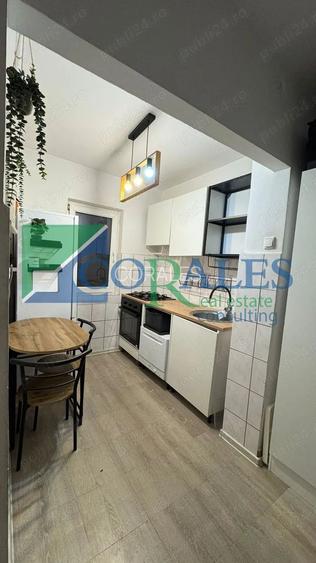 Semicentral. Decomandat. Renovat recent! - 5