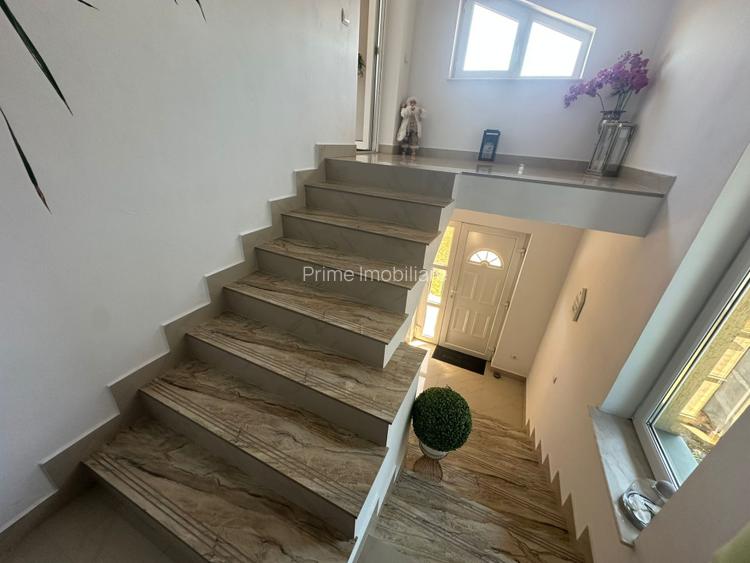 Casa individuala 7 camere, 388mp, zona Sebes - 11
