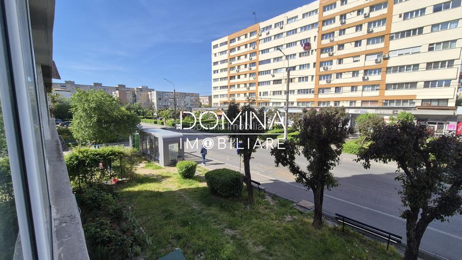 Vânzare apartament 2 camere, et.1, zona Liceului Pedagogic, strada N. Titulescu - 10