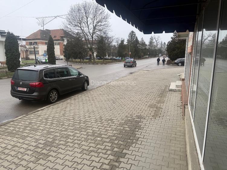 Spatiu comercial cu vad deosebit - 2