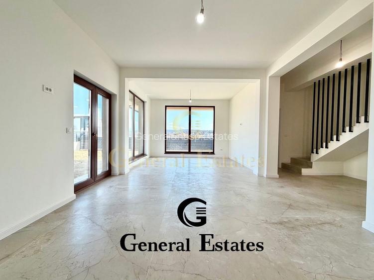 Vilă tip duplex de vânzare | Zona Cetățuia | 390 mp teren | 4 camere - 6