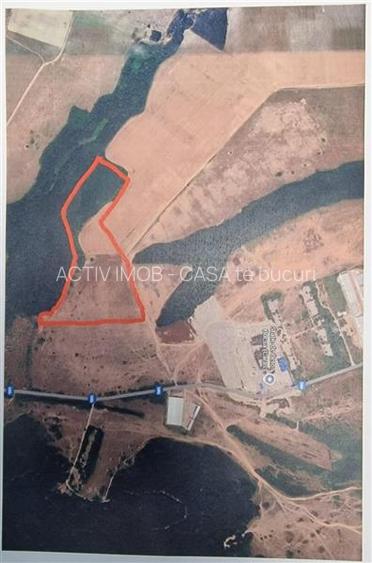 Bocsa Romana, 2 terenuri intravilan, 10.000 Mp.(62.000 Euro) si arabil, 80.000 M - 2