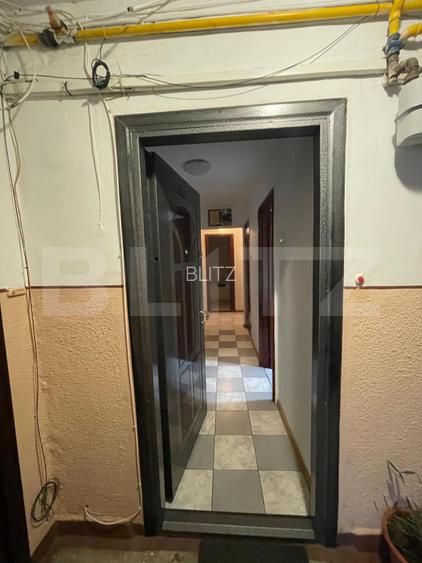 Apartament decomandat cu 2 camere, 47,3 mp, cu loc de parcare, zona Blocuri - 9