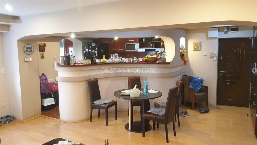 Bloc construit 1993, 3 cam etaj 1, 2 balcoane, Mobilat si Utilat decomandat Inde - 10