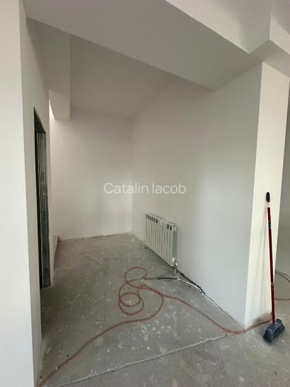 Proprietar - inchiriez spatiu comercial - Conest Grand Residence - 10