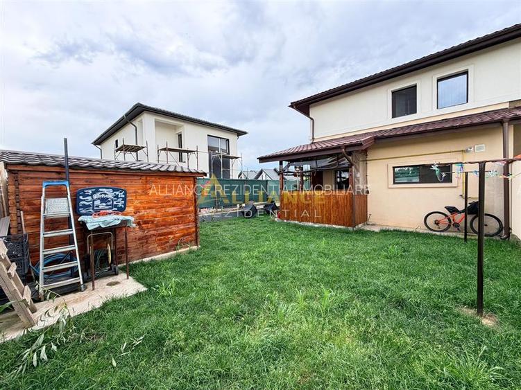 Duplex - 4 camere - 2 bai - 295 mp teren - 7