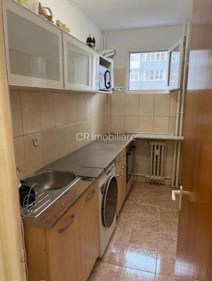 Garsoniera metroul Dristor/ Bloc Mixt - 5