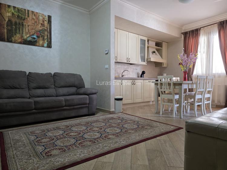 Apartament 2 camere de vânzare – Mamaia, zonă centrală - 4