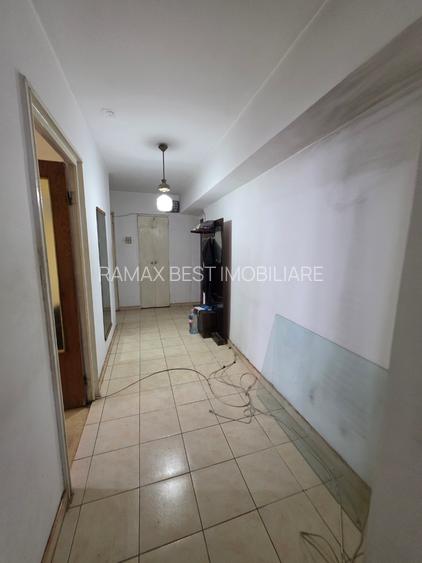 Berceni, pe B-ul Obregia, stradal, bloc reabilitat, pasajul Europa Unita - 16