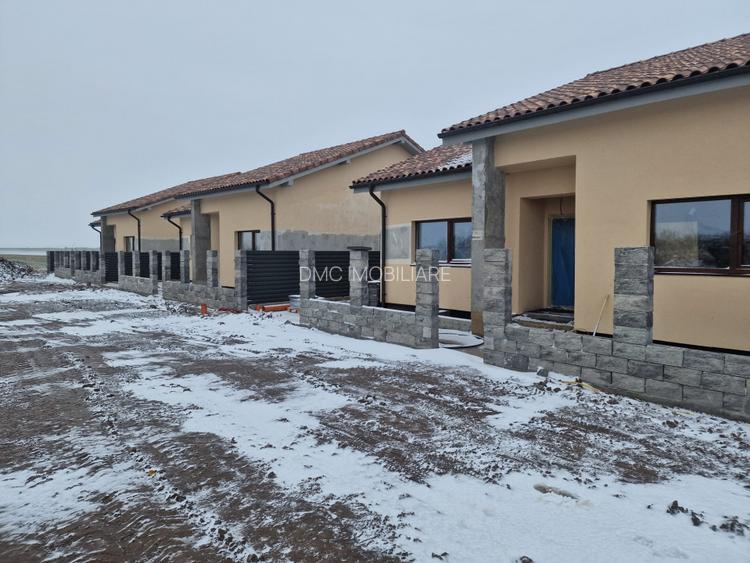 Cernica, casa pe parter, constructie noua, 4 camere, 350mp teren, utilitati - 4