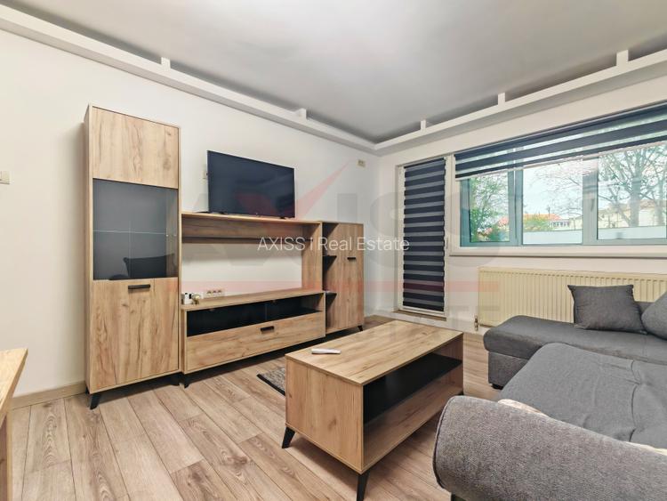 Garsoniera | dormitor si bucatarie separate | Casa De Cultura - 3