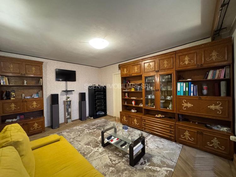 Astra, zona Saturn, Aleea Constelatiei, apart. semidecomandat, mobilat si utilat - 5