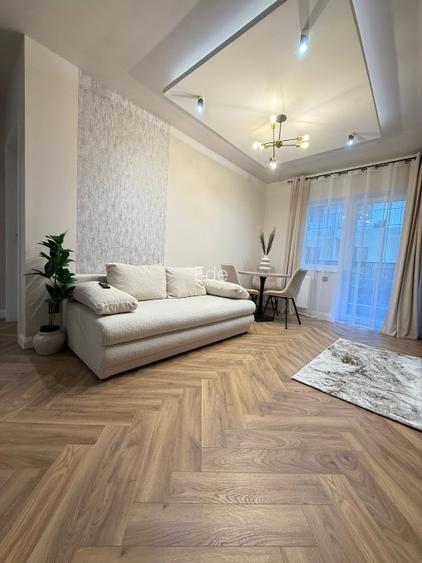 Proprietar vând ap 3 camere Florești, două băi, balcon de 10 mp - 3