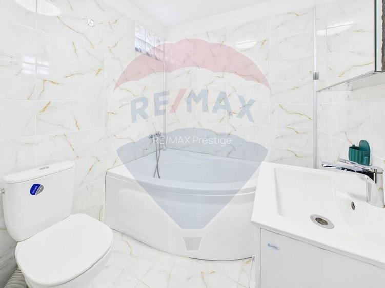 Casă / Vilă cu 3 camere de vânzare în zona Andronache - 9