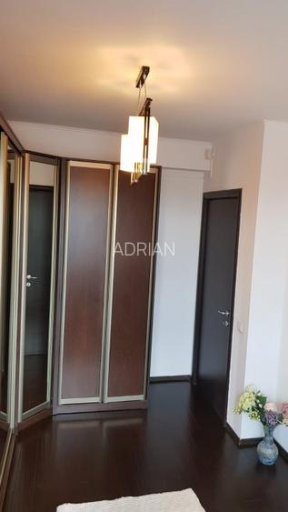 Proprietar-Închiriez apartament 3 camere + 2 locuri parcare - VIDEO  - 11