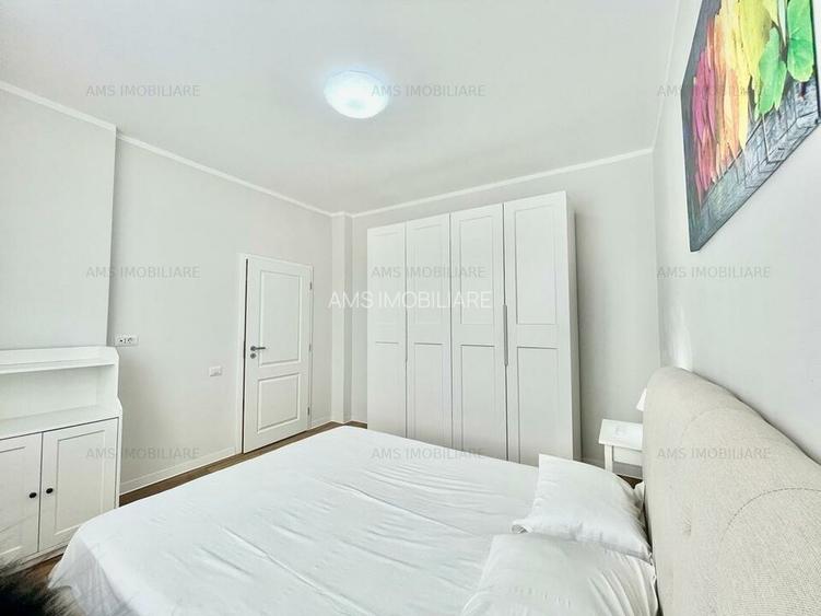 SUPERB / GRADINA GENEROASA / LOC PARCARE - 20