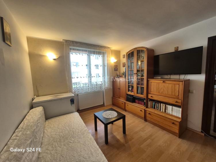 De vânzare – Apartament cu 4 camere | 80 mp | Parter înalt | Boxă + Parcare | Zo - 4