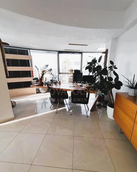 Bdul Mamaia - cladire reprezentativa + loc de parcare - 2