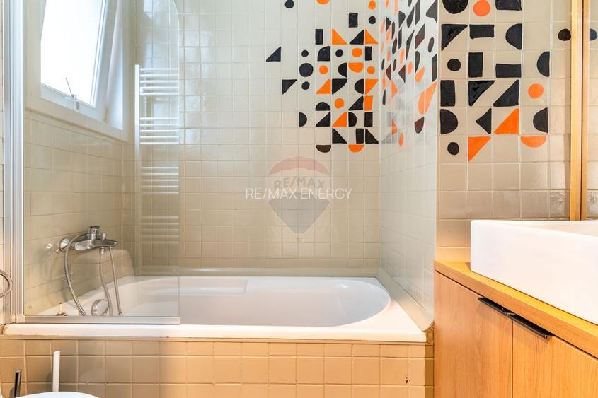 3 cam, 2 bai, 115mp, Ultracentral, la cheie, parcare inclusa, com 0 - 10