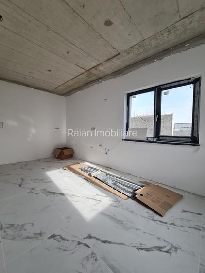 Case Cubiste in Faza de Executie Arhitectura Moderna, Teren Generos, Utilitati - 5