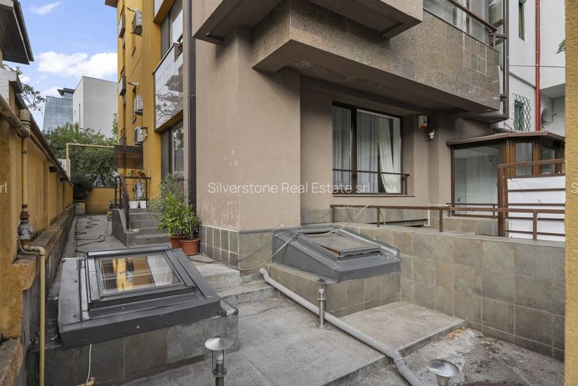 3 Splendid in Primaverii etaj 2 din 3, in bloc butic,  parcare - 17