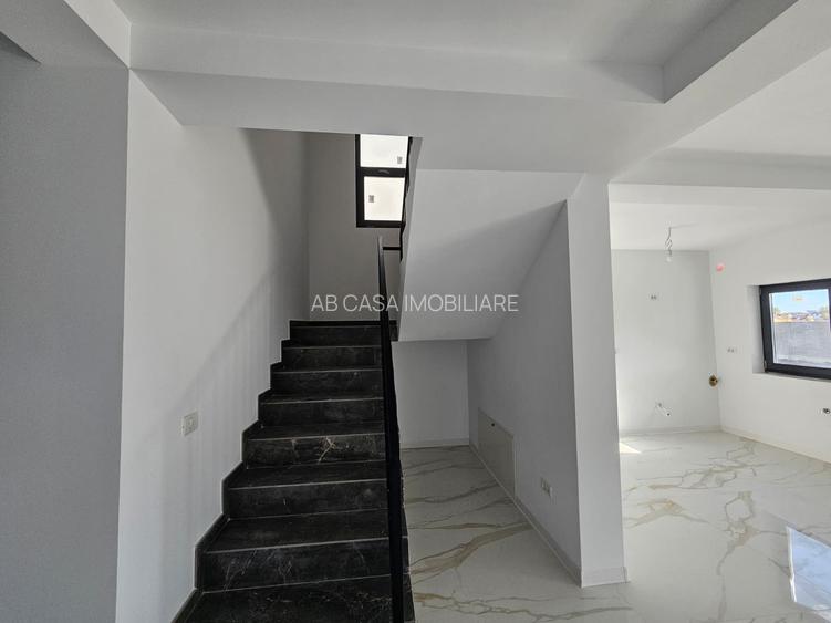 Duplex nou, P+E, 1 apartament la cheie, 1 la alb, Moșnița Veche, comision 0% - 11