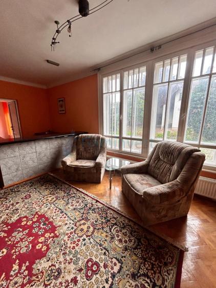 Proprietate cu doua case si anexe in Bors, Bihor