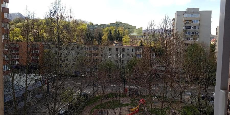 Apartament 3 camere luminos, orientare sudică – Bulevardul Griviței, Brașov - 9