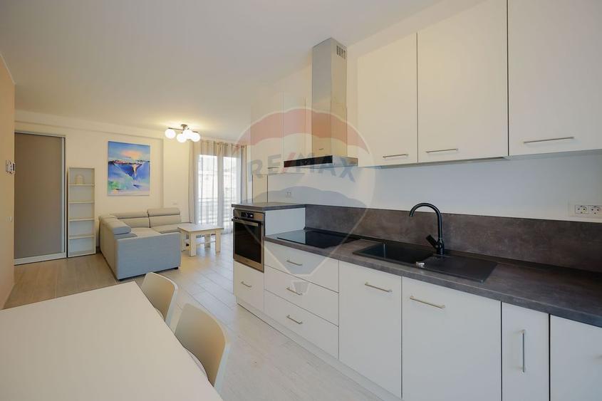 Apartamente 3 camere de vânzare mobilate/utilate, ultracentral, Oradea