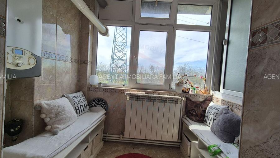 Vanzare apartament 3 camere micro 16 , 60mp, pret 78.000E (negociabil) - 3