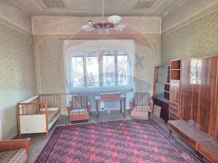 Casă deosebita ultracentral Salonta - 12