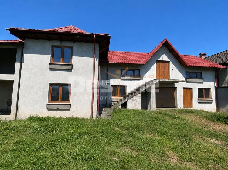 Casa de vanzare 260mp Borlesti 85.000€ - 32