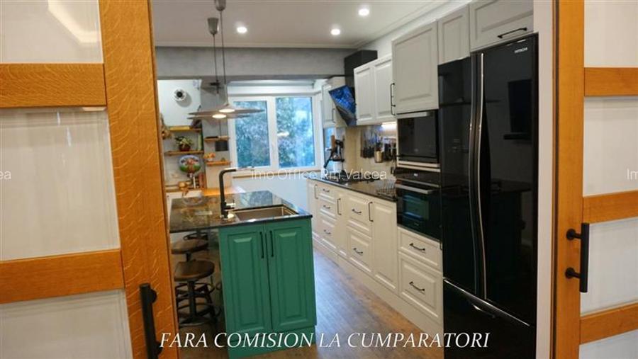 CEL MAI FRUMOS APARTAMENT DIN RAMNICU-VALCEA - 24