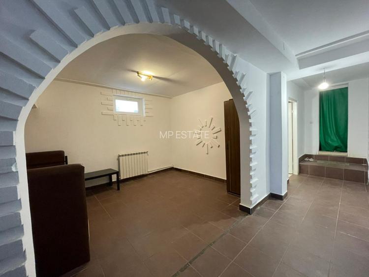 Casa 9 camere , 7 Dormitoare , 8 Bai / 400 mp utili / 350 mp Curte /Comision 0% - 12