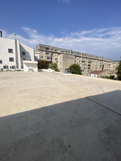 Universitate, imobil S+P+3+terasa - 25