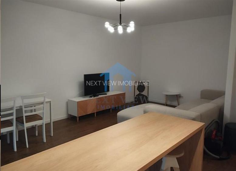 Apartament 2 camere, The Office - 6