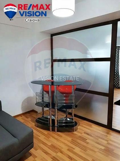 Apartament cu 1 camere de vânzare în zona 1 Mai - 5