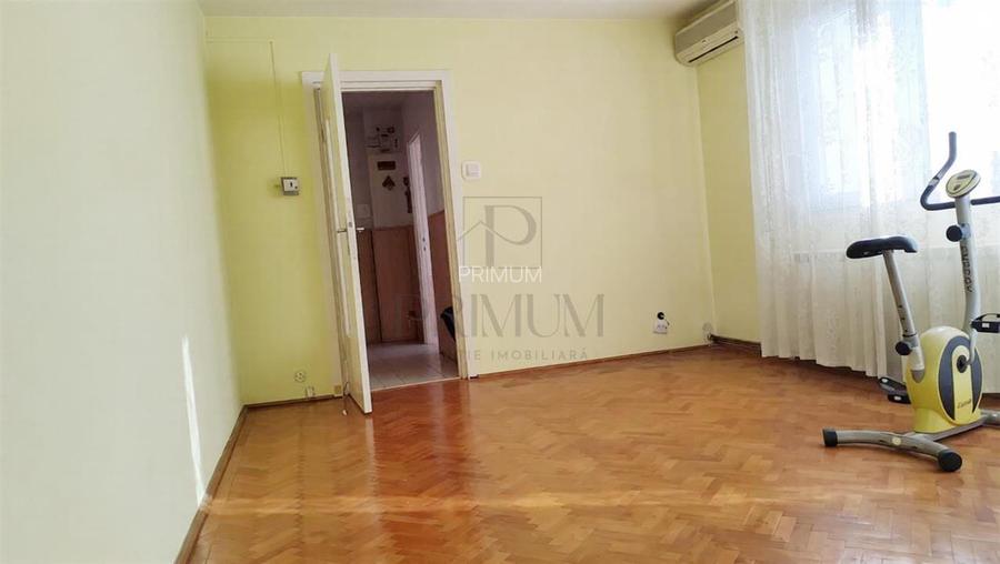 FAVORIT - 3 CAM - CENTR. PROPRIE - SPATIOS - APROAPE DE CENTRU - 3